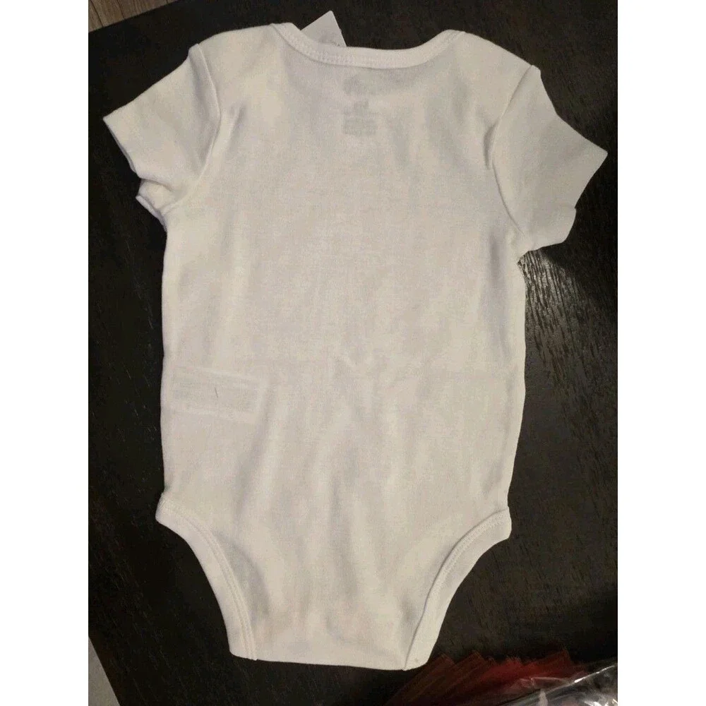 Carter's brand unisex baby bodysuit Baby's First Mother's & Father's Day - 6MO